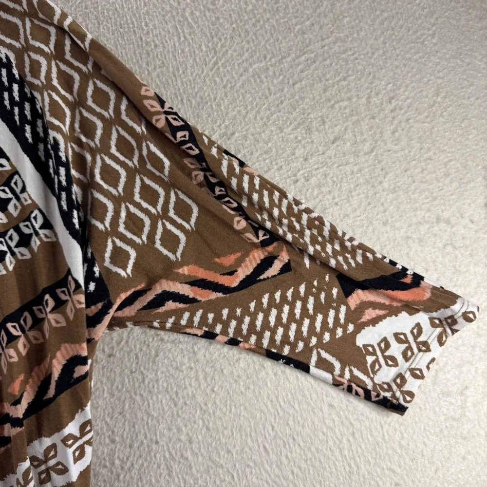 Chico's Knit Top Womens Size 1 Brown Geometric 3/4 Sleeve Good Tribal Print